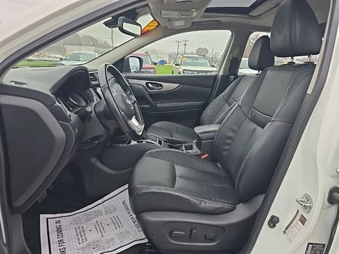 Used 2020 Nissan Rogue Sport SL w/ Premium Package image 15