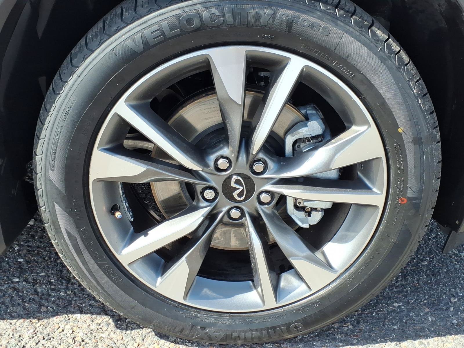 Used 2025 INFINITI QX60 Luxe w/ Vision Package FWD image 9