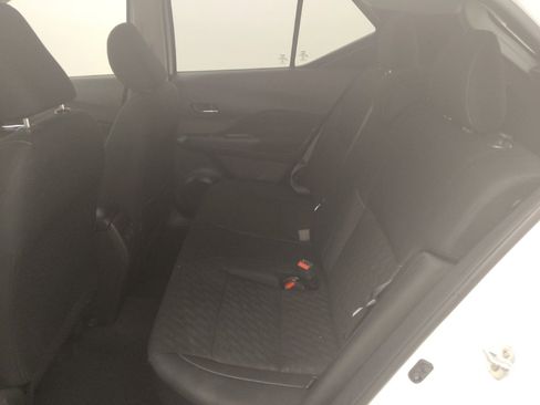 Used 2021 Nissan Kicks SV FWD image 18