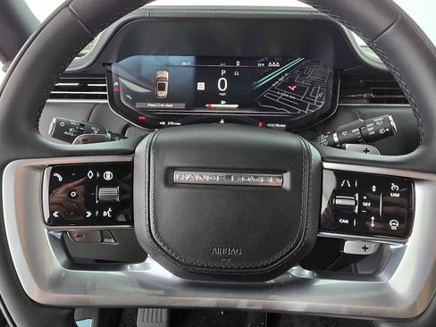 New 2025 Land Rover Range Rover SE image 23