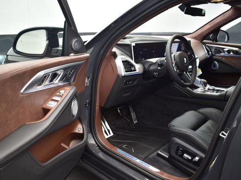 New 2026 BMW XM Label Red image 11