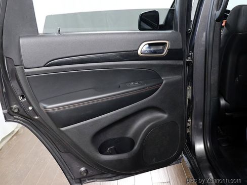 Used 2016 Jeep Grand Cherokee Laredo 75th Anniversary image 27