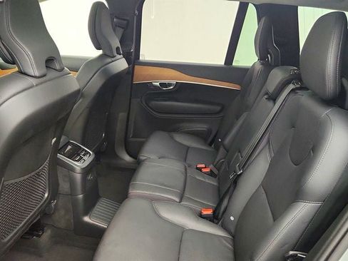 Used 2025 Volvo XC90 T8 Plus AWD/4WD image 21