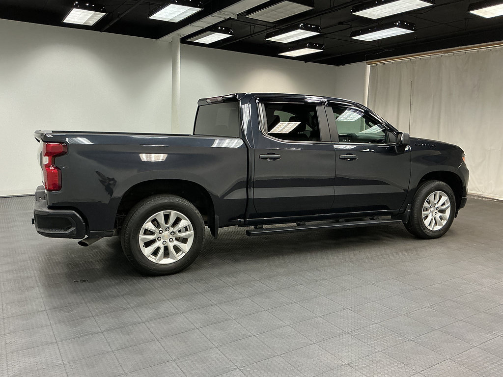 Used 2023 Chevrolet Silverado 1500 Custom w/ LPO, Dark Essentials Package AWD/4WD image 6