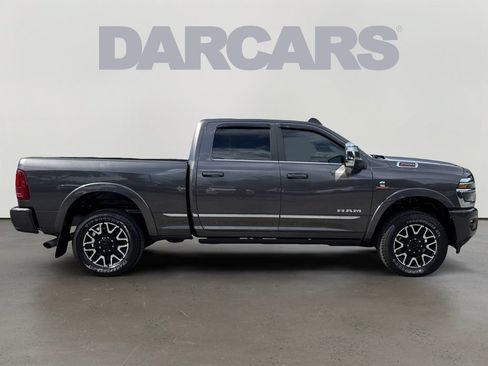 Used 2025 RAM 2500 Limited AWD/4WD image 8