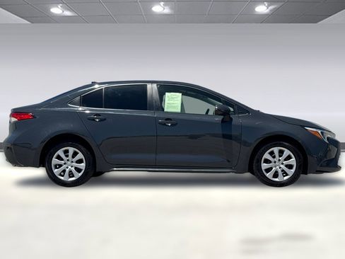 Used 2023 Toyota Corolla LE FWD image 7