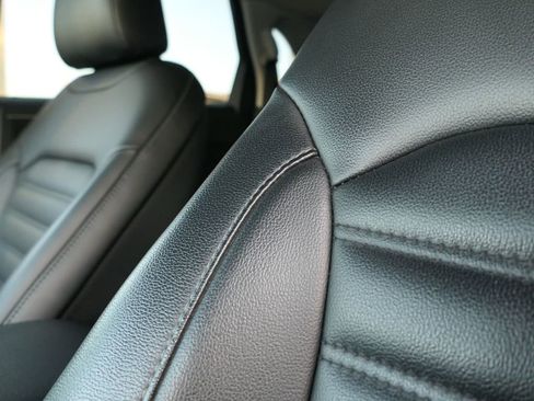 Used 2020 Ford Edge SEL w/ Convenience Package image 12