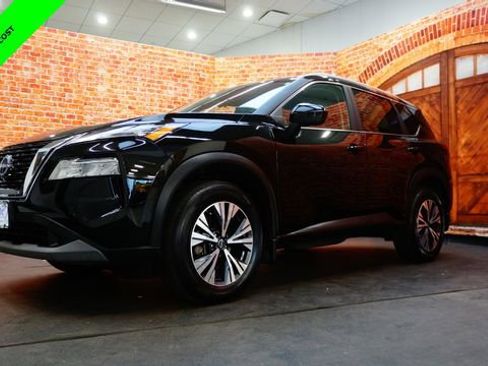 Certified 2023 Nissan Rogue SV w/ SV Premium B Package AWD/4WD image 3