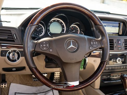 Used 2011 Mercedes-Benz E 350 Cabriolet image 20