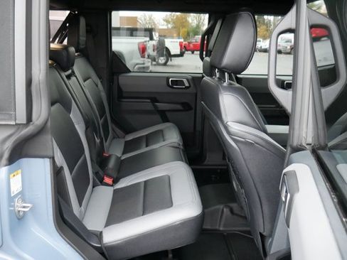 Used 2024 Ford Bronco Black Diamond image 23