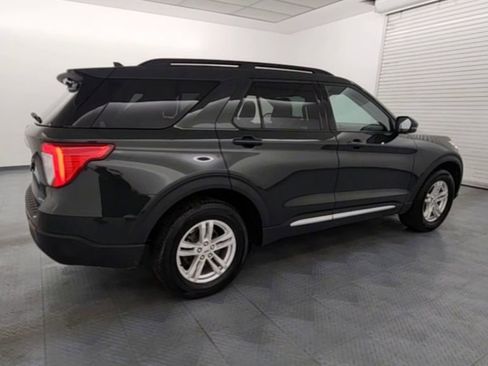 Used 2023 Ford Explorer XLT w/ Equipment Group 202A image 8