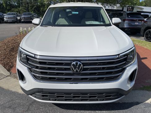 New 2026 Volkswagen Atlas SE FWD image 2