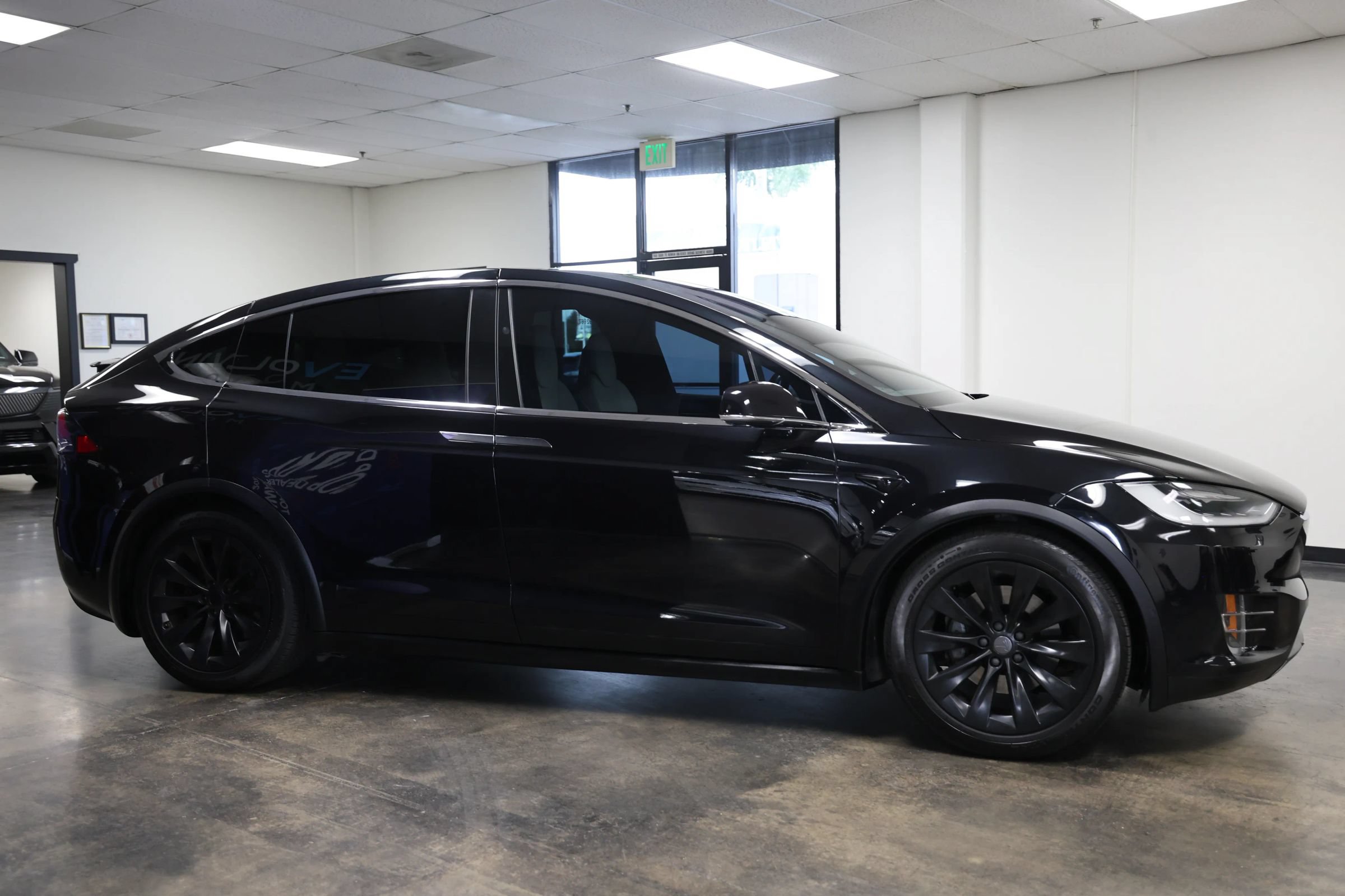 Used 2016 Tesla Model X 75D AWD/4WD image 9