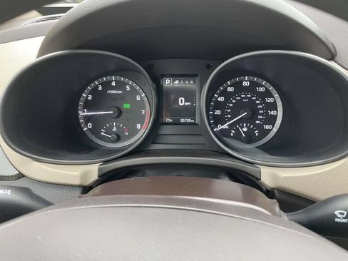 Used 2017 Hyundai Santa Fe Sport FWD image 22