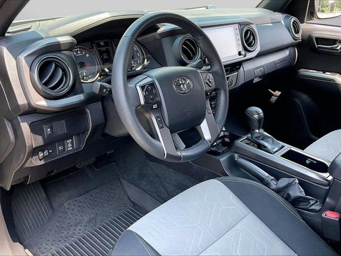 Used 2023 Toyota Tacoma TRD Sport AWD/4WD image 18