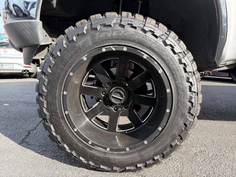 Used 2001 Ford F350 Lariat AWD/4WD image 2