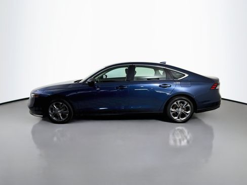 Used 2023 Honda Accord EX image 6