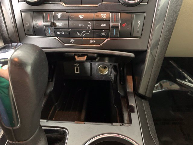Used 2019 Ford Explorer XLT w/ Equipment Group 202A AWD/4WD image 5