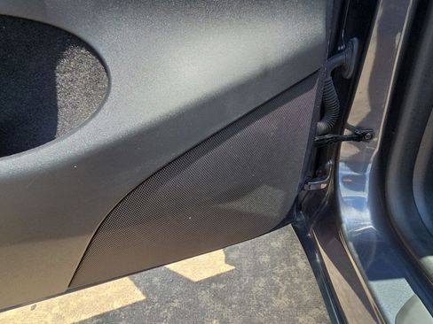 Used 2023 Tesla Model Y 2WD image 13