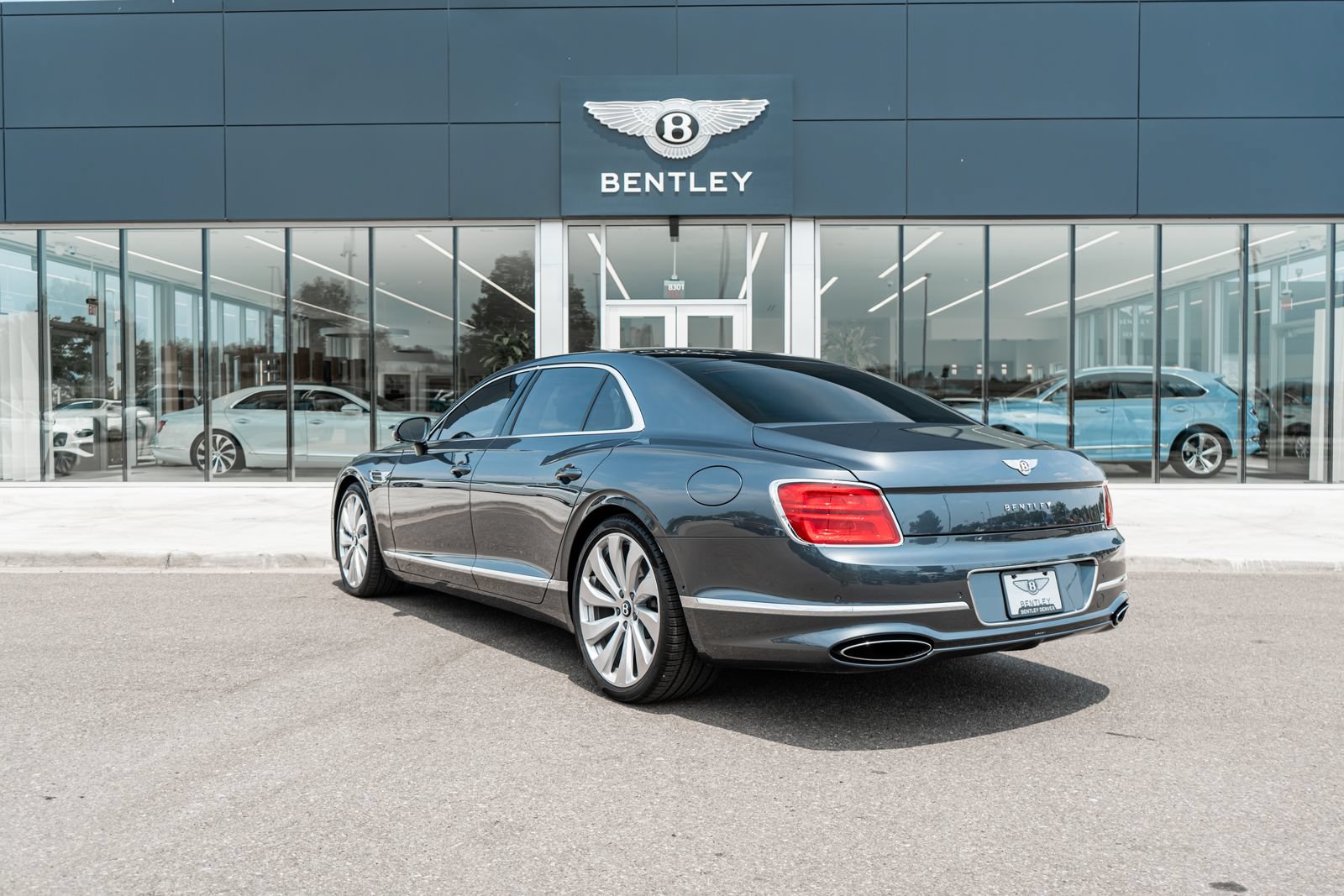 Certified 2026 Bentley Flying Spur V8 AWD/4WD image 8
