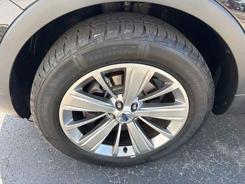 Used 2018 Ford Explorer Limited AWD/4WD image 24