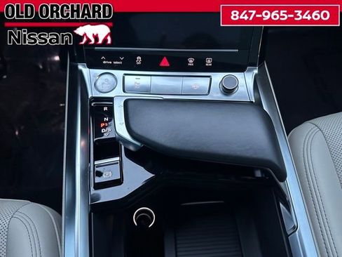 Used 2019 Audi e-tron Premium Plus image 17