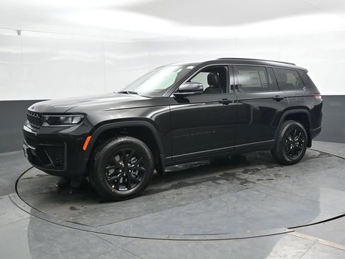 New 2026 Jeep Grand Cherokee L 4WD image 7