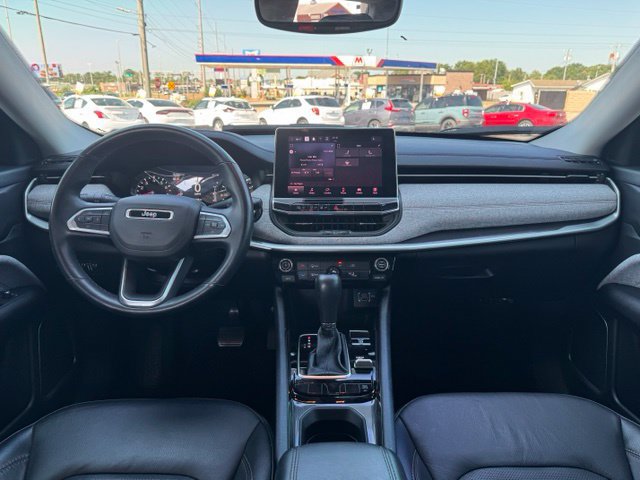 Used 2022 Jeep Compass Latitude AWD/4WD image 8