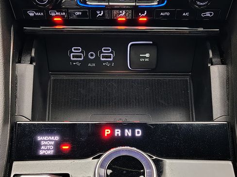 Used 2024 Jeep Grand Cherokee L Limited w/ Luxury Tech Group II image 39