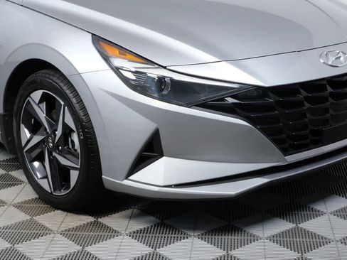 Certified 2023 Hyundai Elantra SEL w/ Convenience Package image 31