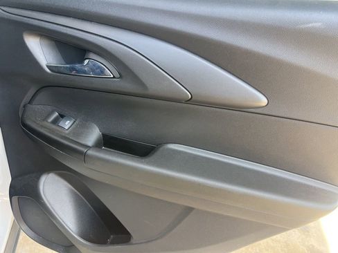 Used 2023 Chevrolet TrailBlazer RS image 24