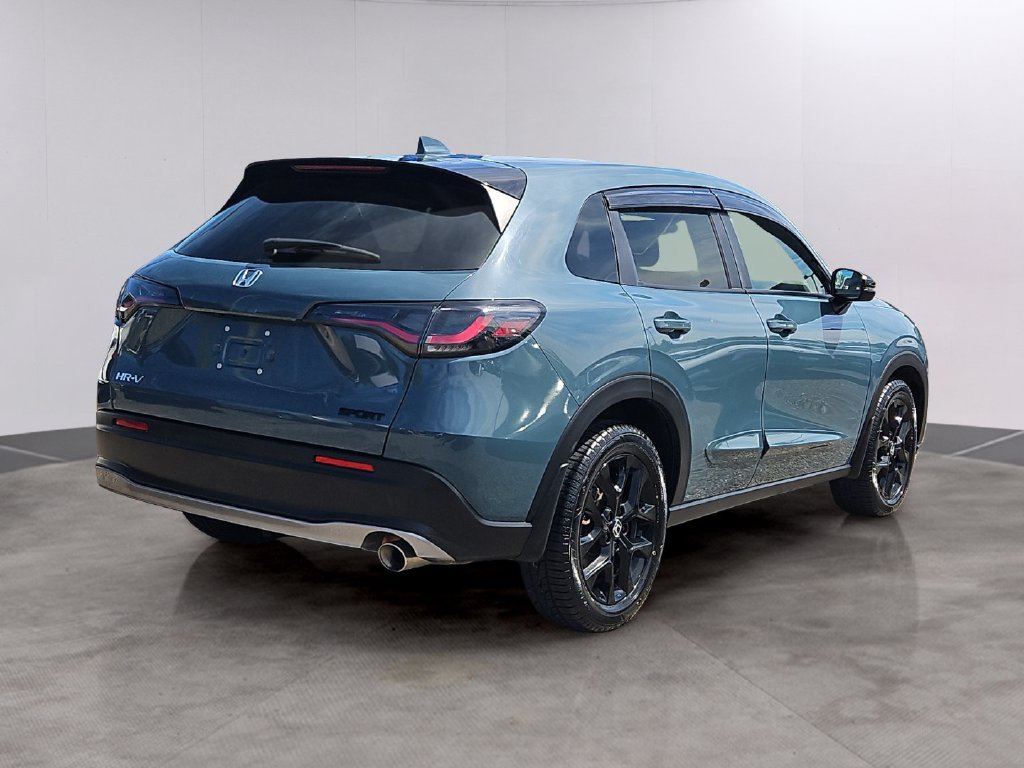 Certified 2025 Honda HR-V Sport image 4