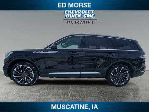 Used 2022 Lincoln Aviator Reserve w/ Equipment Group 201A image 2