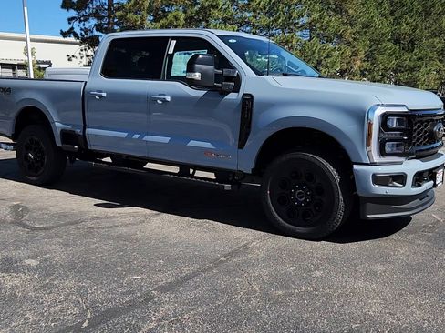 New 2026 Ford F250 Lariat w/ Black Appearance Package image 12