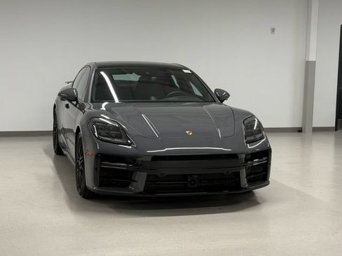 Certified 2025 Porsche Panamera GTS AWD/4WD image 8