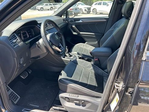 Used 2024 Volkswagen Tiguan SEL R-Line image 5
