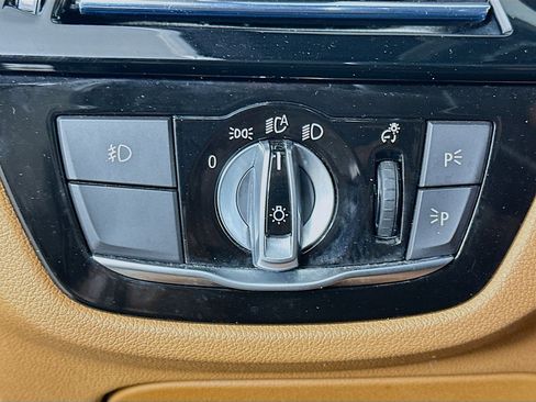 Used 2018 BMW 530i image 17