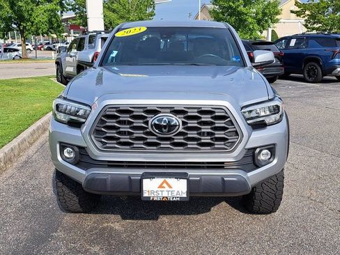 Used 2023 Toyota Tacoma TRD Off-Road AWD/4WD image 3