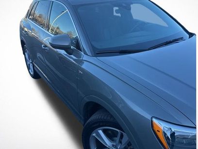 Used 2020 Audi Q3 2.0T Premium w/ Convenience Package