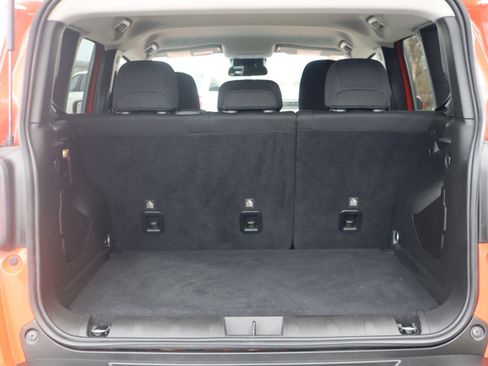 Used 2021 Jeep Renegade Latitude FWD image 28