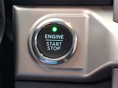 Used 2022 Ford F150 XLT w/ Equipment Group 302A High image 23