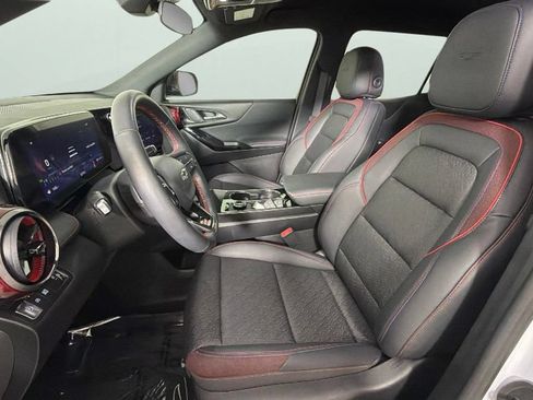 Used 2026 Chevrolet Equinox RS FWD image 17