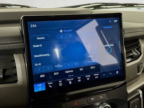 Used 2022 Ford Expedition XLT image 16