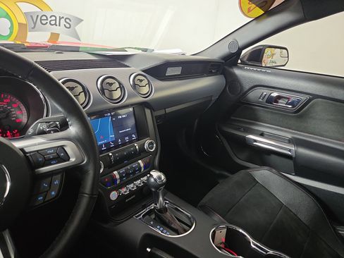 Used 2016 Ford Mustang GT Premium image 24