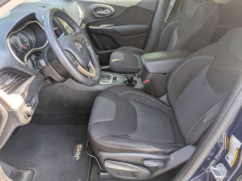 Used 2015 Jeep Cherokee Latitude AWD/4WD image 15