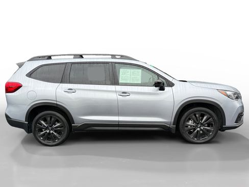 Used 2022 Subaru Ascent Onyx Edition image 6