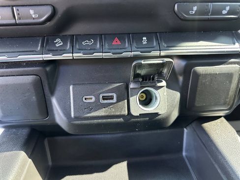 Used 2021 Chevrolet Silverado 1500 LT Trail Boss w/ Bed Protection Package AWD/4WD image 21