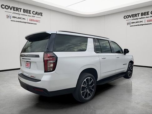 Used 2023 Chevrolet Suburban RST image 9