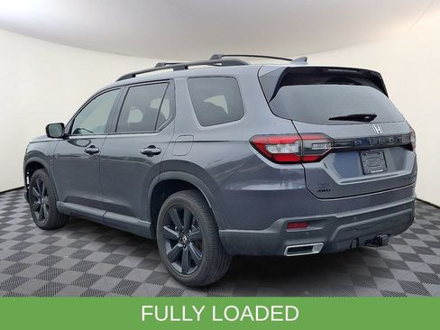 Used 2025 Honda Pilot Black Edition image 7