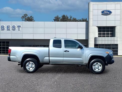 Used 2021 Toyota Tacoma SR AWD/4WD image 8